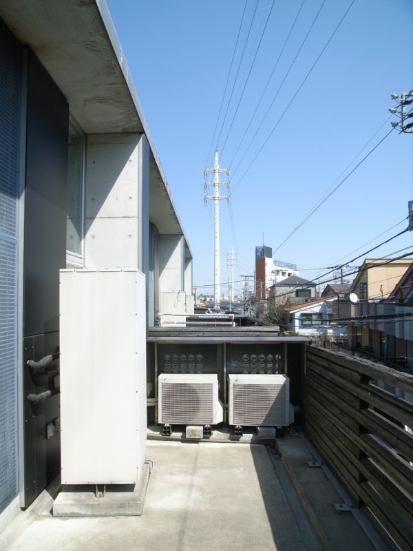 R0041702