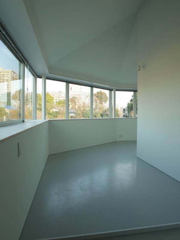 R0051728