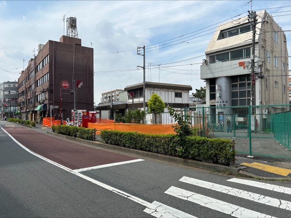 西武新宿線　新井薬師前駅。