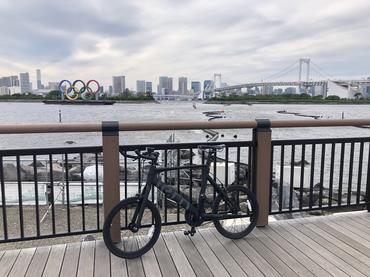 オートロック内の屋根付き駐輪場のある物件
