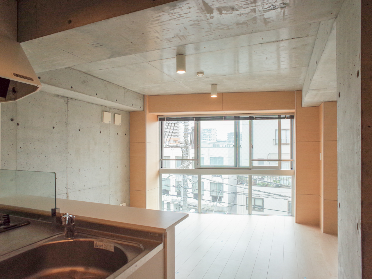 APARTMENT O2 east