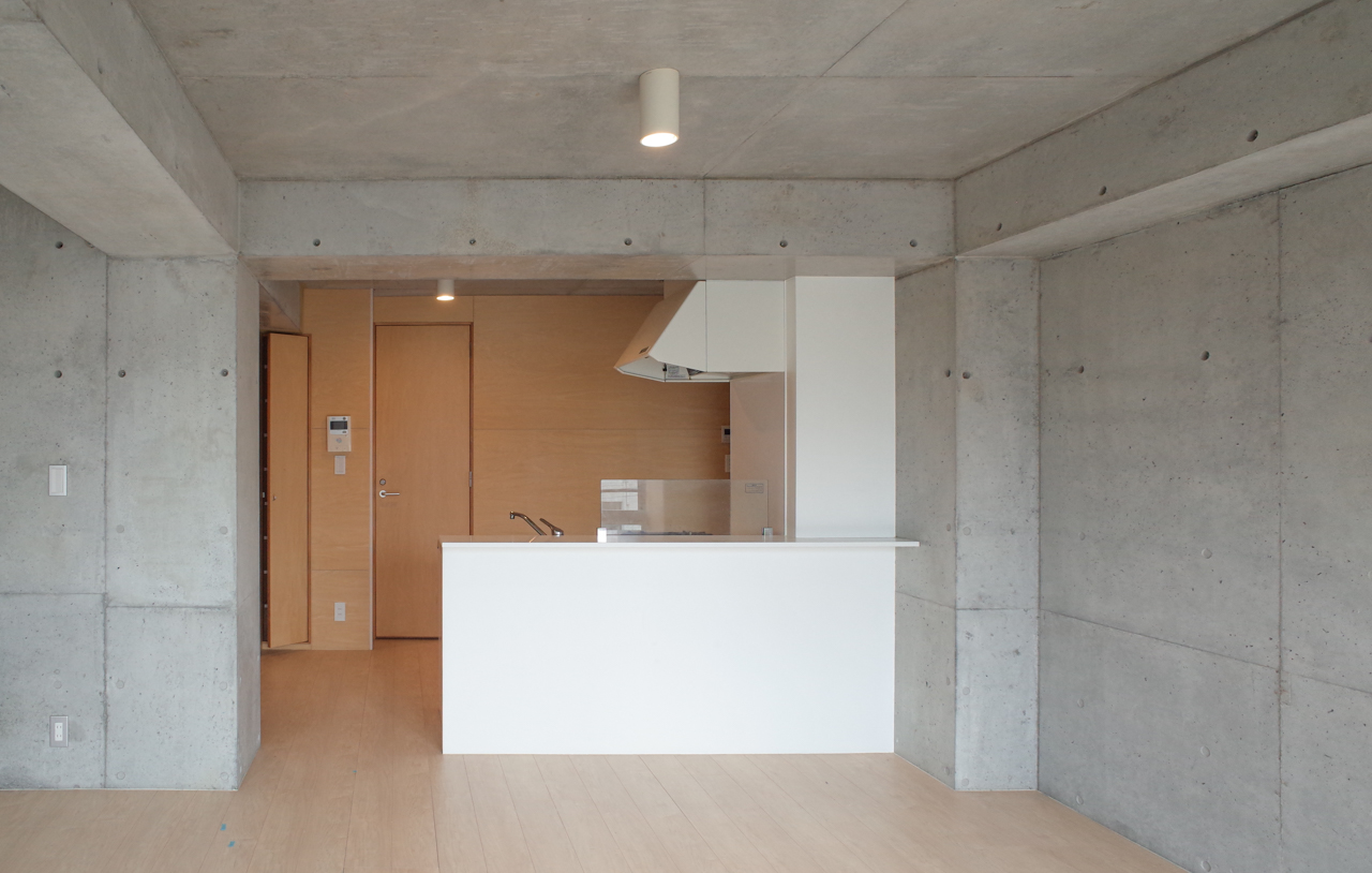 APARTMENT O2 east