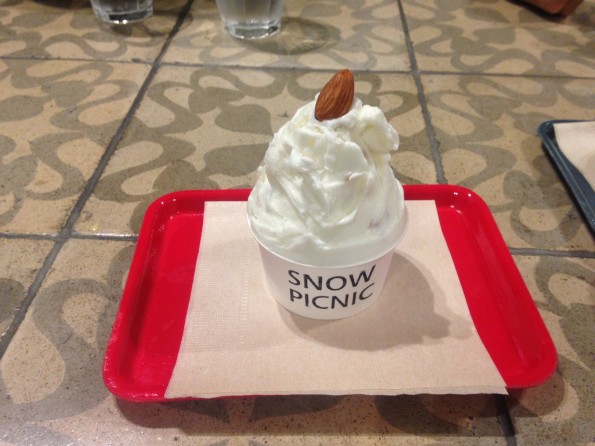 雪山でピクニック