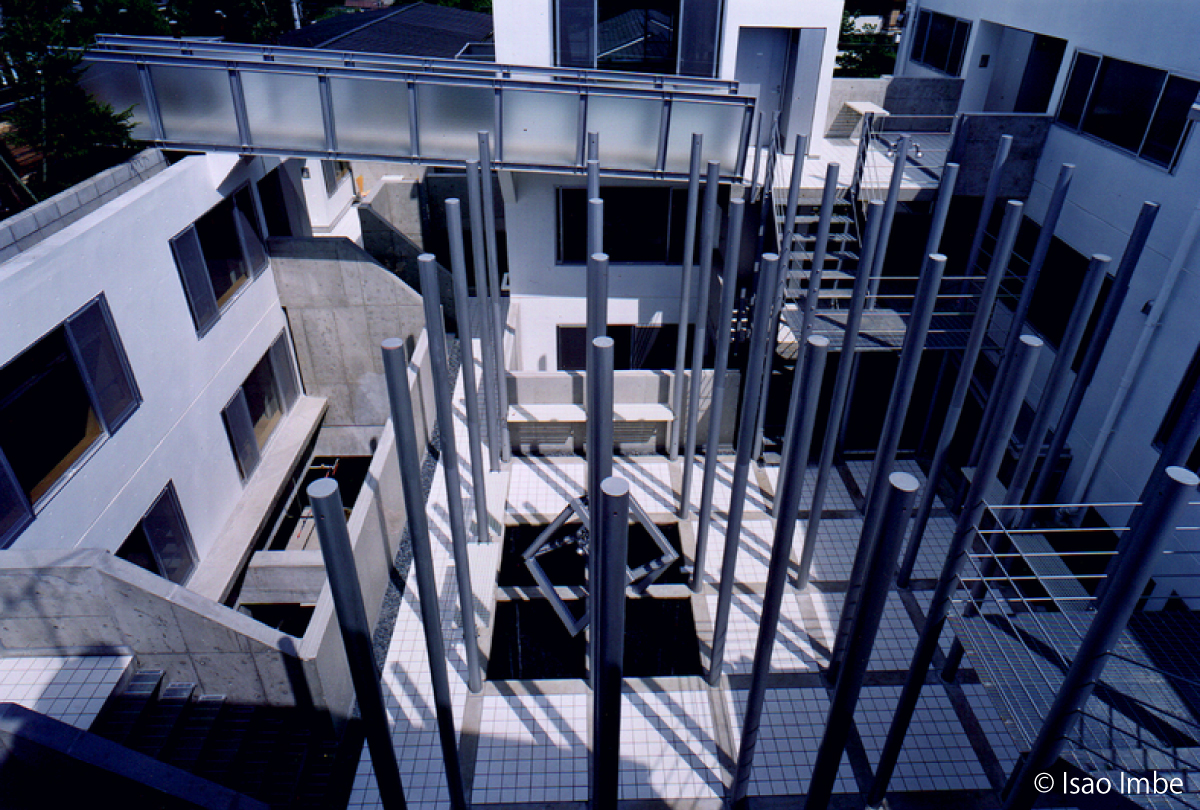 sq.court.