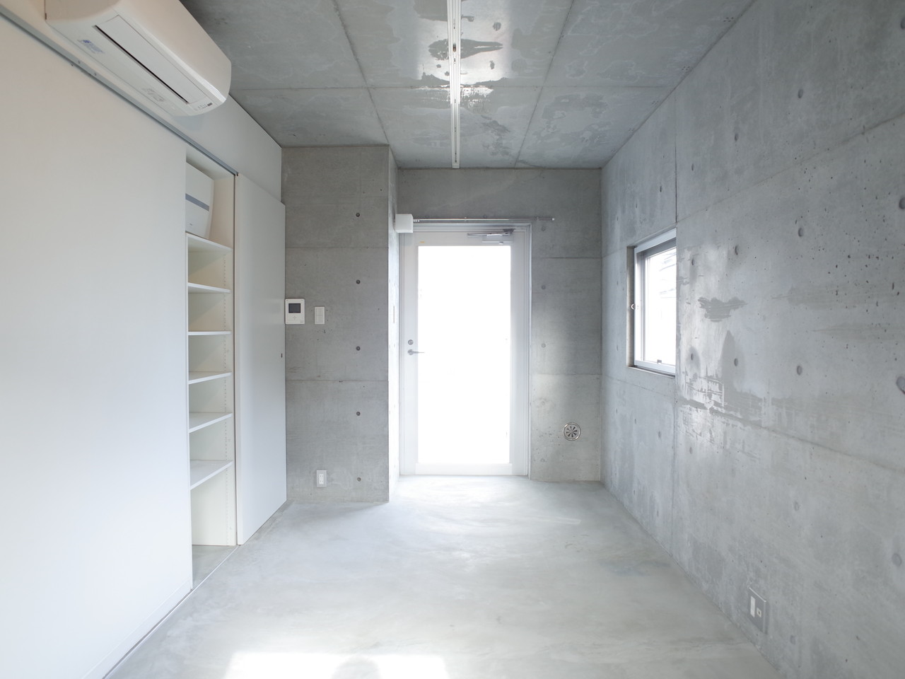 orange houseの写真3