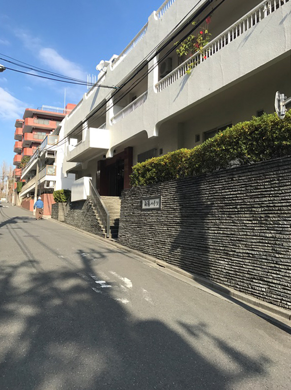 向陽ハイツの写真1